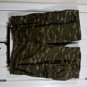 Lee Men's Green Camouflage Cargo Shorts Size 42